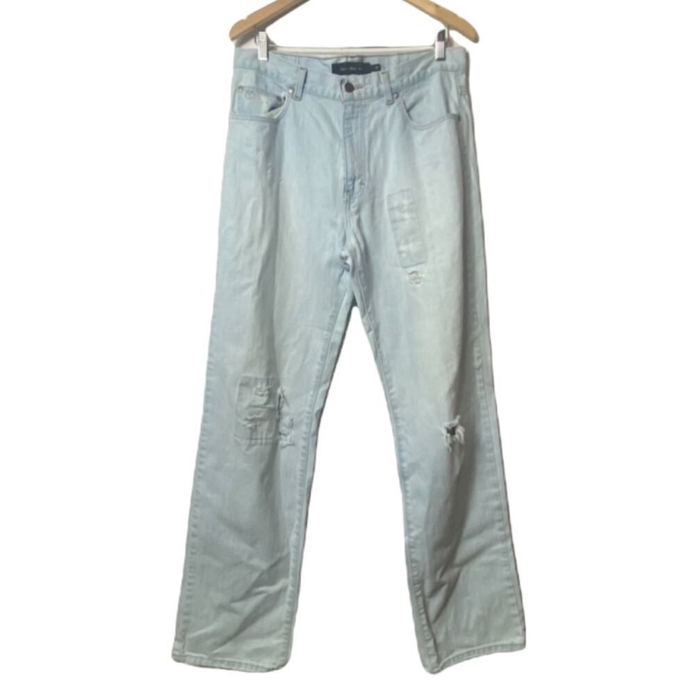 Calvin Klein Jeans Light Wash With Surf Repair‎ Size 33